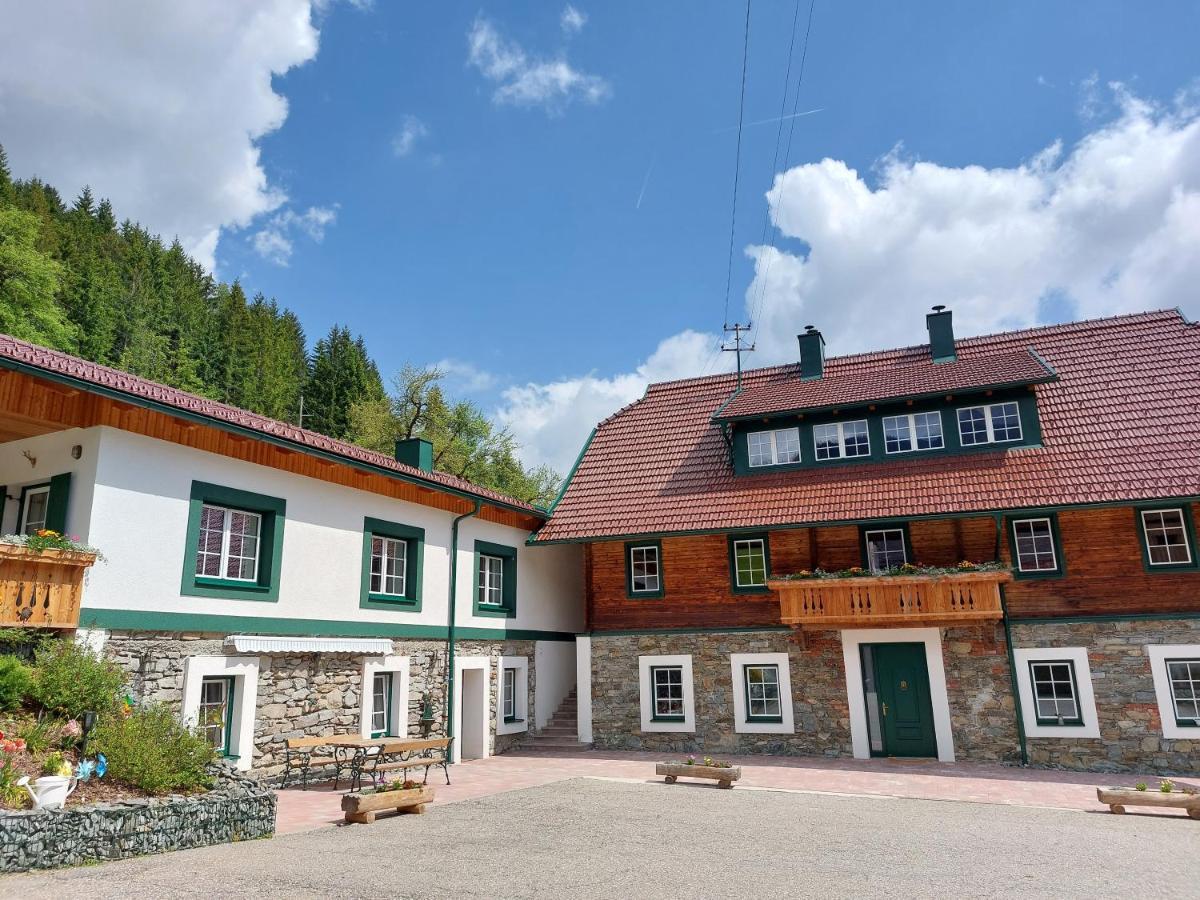 Landhaus Gruenjuwel Himmelberg Exterior photo